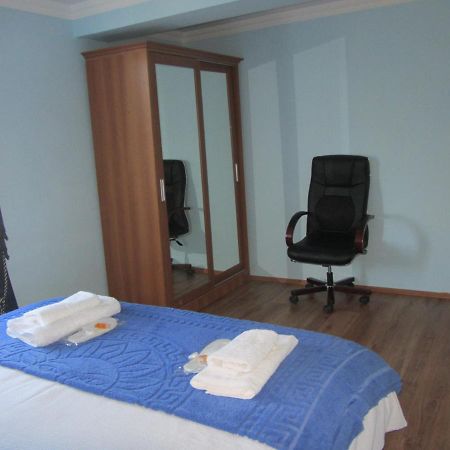 Blue Guest House Samtredia Екстериор снимка